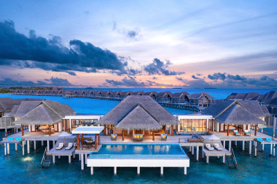 Two Bedroom Sunset Over Water Pool Residence